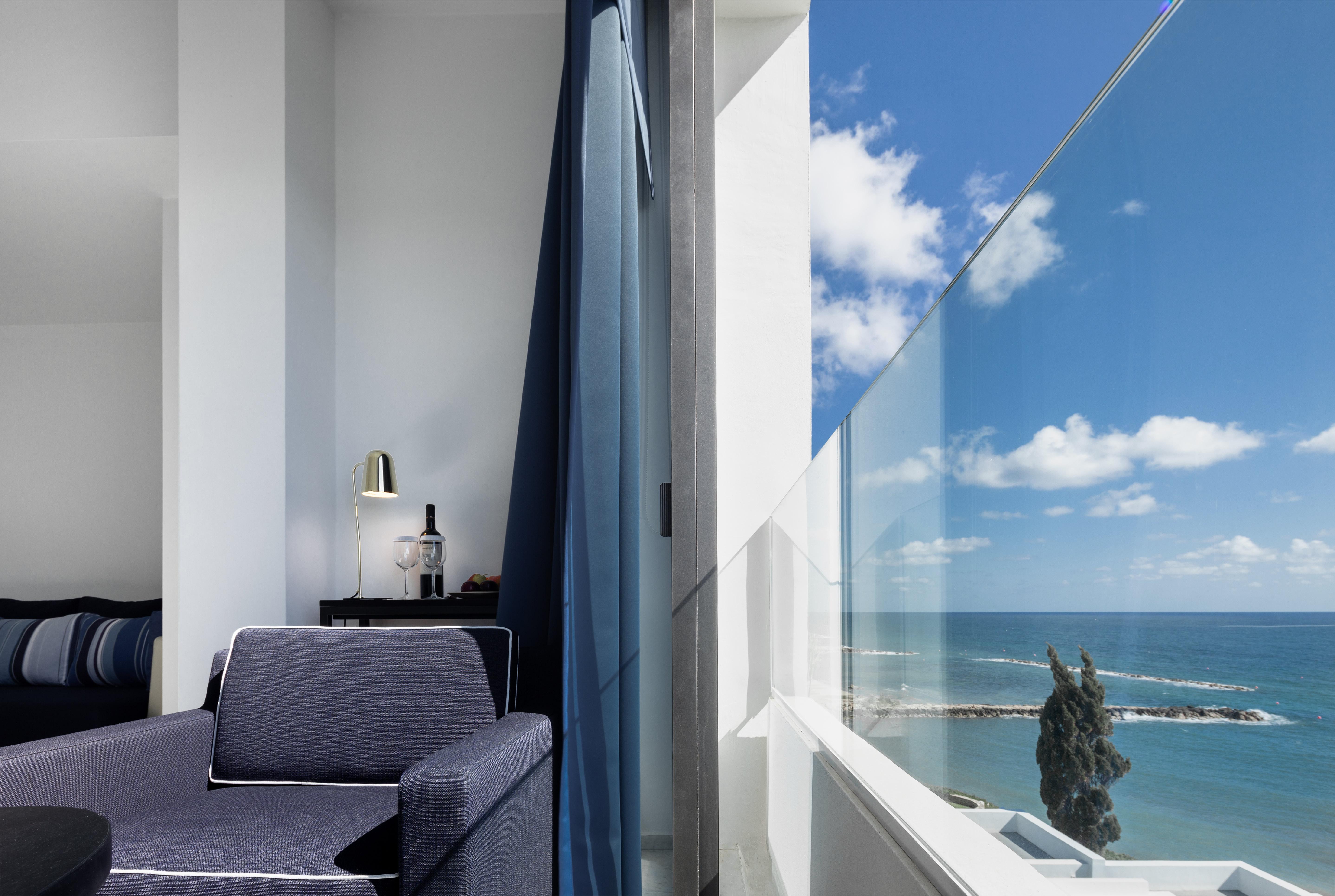 ホテル アルミラ パ フォス エクステリア 写真 Interior of a penthouse apartment